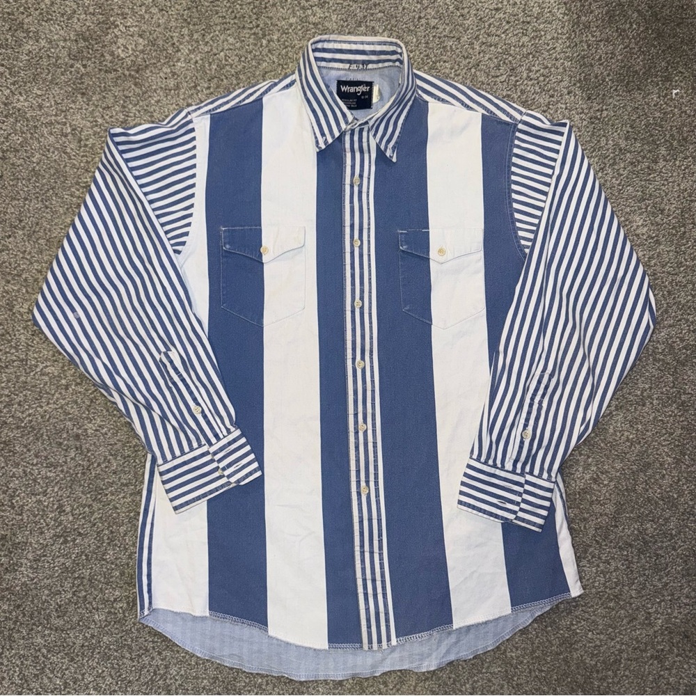Vintage Wrangler Brushpopper Men's Blue & White Striped Button-Up Shirt